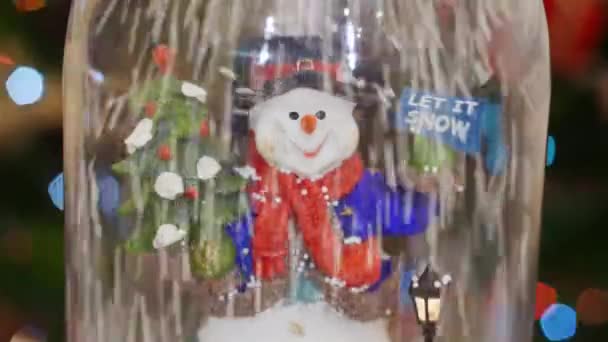 Snowman et flocons de neige. Laisse-la neiger. Flocons de neige — Video