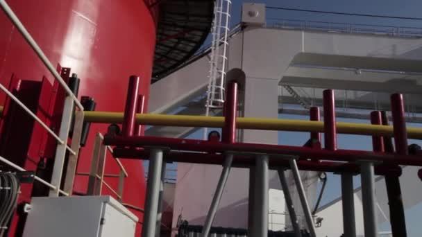Leggen van onderzeese optische kabel op de zeebodem — Stockvideo