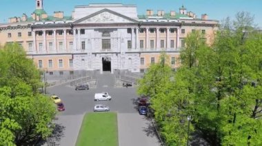 Quadrocopter ateş Peter Meydanı Saint Petersburg'da büyük yaz gün
