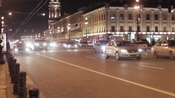 SAINT PETERSBURG, RUSSIA - NOVEMBER 1, 2014: View of night stree — Αρχείο Βίντεο