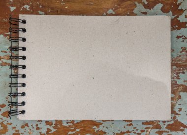 Boş kağıt üzerinde ahşap. Yukarıdan görüntülemek