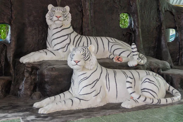 Statue de tigre blanc — Photo