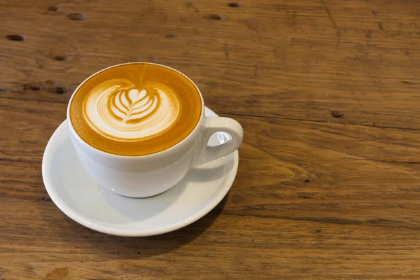 Uma xícara de café quente tarde — Fotografia de Stock