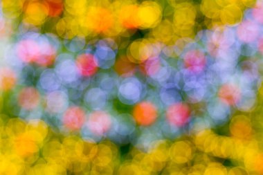 Happy New Year ve Noel arka plan için arka plan mavi bokeh daireler