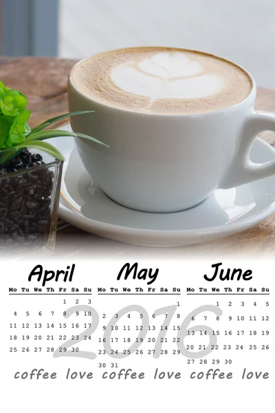 Abril, Maio, Junho, 2016 calendário com fundo amor café, semanas começam a partir de segunda-feira — Fotografia de Stock