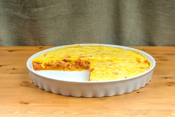 Ev yapımı içten tart bir puf böreği