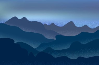 Dağlarda gece, sisli akşam ve güzel deniz manzarası.