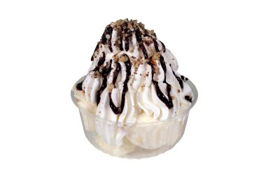 şekerli tatlı dondurma ve krem beyaz zemin üzerine yapılan