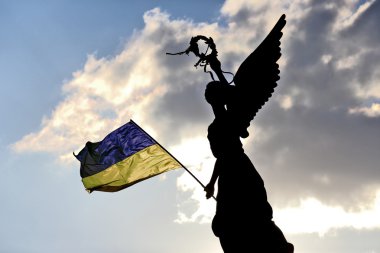 Kharkov, Ukrayna bağımsızlık Anıtı silüeti