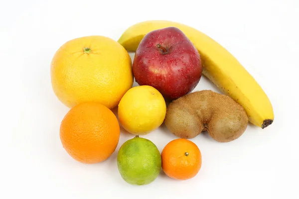 Conjunto de diferentes frutas sobre fondo blanco — Foto de Stock