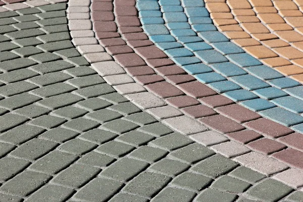 Pflaster aus farbigem Stein — Stockfoto