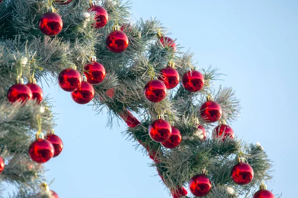 Feestelijke Kerstboom Met Decoraties Speelgoed — Stockfoto