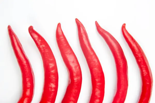 Chiles Picantes Rojos Sobre Fondo Blanco Cifras Alimentos Vitamina Alimentos —  Fotos de Stock