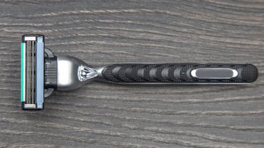 Yüz traş makinesi. Sakal bıçağı. tükürük