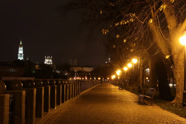 Noc miasto Charków, Ukraina — Zdjęcie stockowe