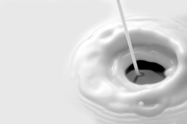 baskı altında beyaz sıvı tarafına ayırdı