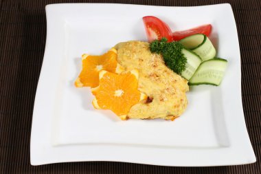 fırında etli sebze ve turuncu