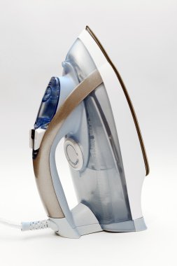 hafif bir arka plan üzerinde Ütü elektrik demir