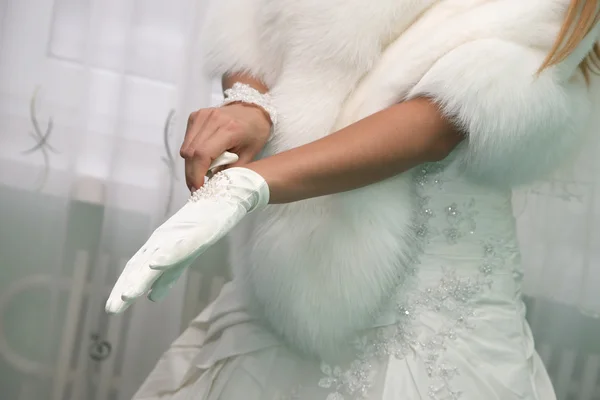 Невеста платье свадебные перчатки — стоковое фото