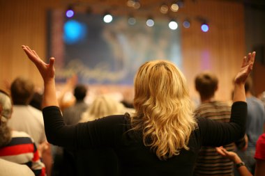 bir insan eli Event'de kaldırdı