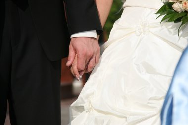 damat gelin el closeup tarafından tutar.