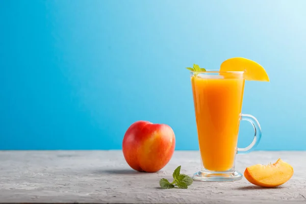 Glass Peach Juice Gray Blue Background Morninig Spring Healthy Drink — Stock Photo, Image