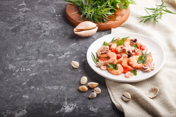 Boiled Shrimps Prawns Small Octopuses Herbs White Ceramic Plate Black — Stock Photo, Image