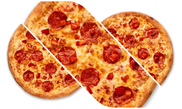 Scheiben Schneiden Köstliche Frische Pizza Mit Pfefferoni Auf Weißem Hintergrund — Stockfoto