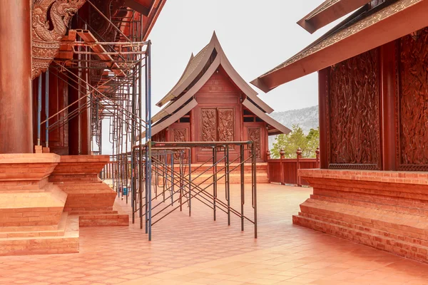 ワット バムルン プー Ruea 明ムアン ・ タイの新しい寺院 — ストック写真