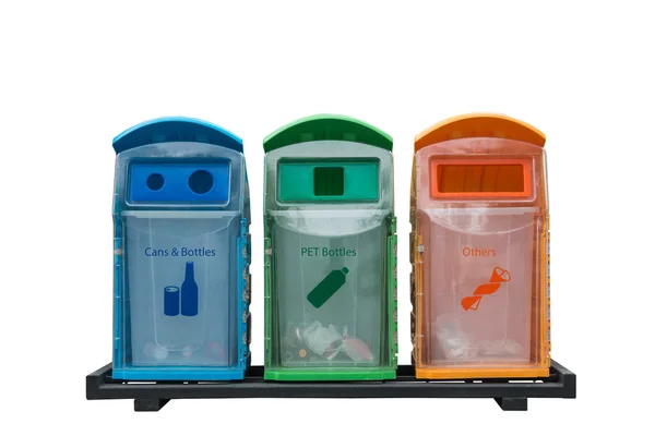 Papeleras de reciclaje de diferentes colores con aislado sobre fondo blanco — Foto de Stock