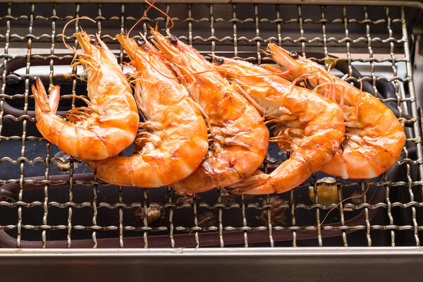 Grilled shrimp or easy BBQ grilled shrimp on electric grill.,  C