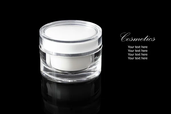 Recipiente cosmético en blanco de color blanco para crema facial hidratar — Foto de Stock