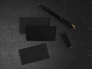 Deri arka plan üzerinde siyah kartvizit boş mockup