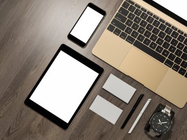 Dizüstü bilgisayar, tablet, telefon, tek bir yerde