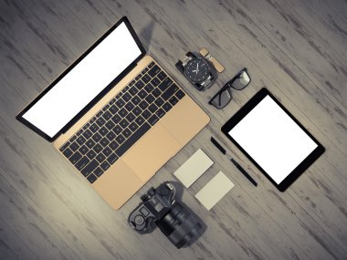 Tasarımcı aksesuarları ve becerikli alet üstünde tahta arka plan vintage tarzı