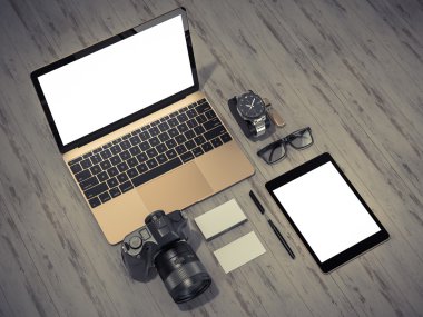 Tasarımcı aksesuarları ve becerikli alet üstünde tahta arka plan vintage tarzı