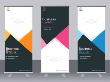 Ticari afişler asılıyor Standee bayrağı modern pankartın şablonu.