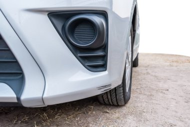 Bronz bir araba kazasında bir kopya alanı ile ayrıntılarını