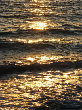 Denizde gün batımı