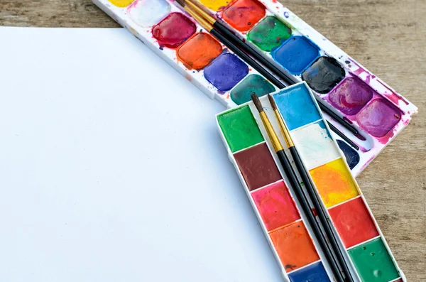 Gebrauchte Aquarell-Paintbox — Stockfoto