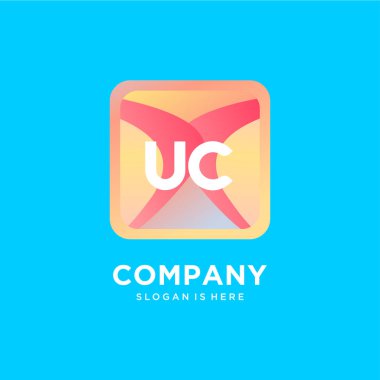 Renkli şablon vektörlü UC başlangıç logosu.