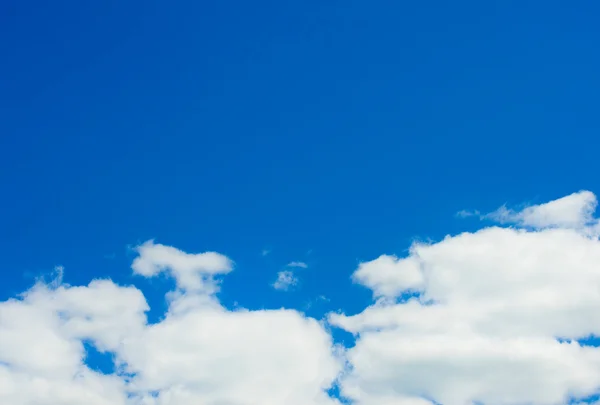 Moln Den Blå Himlen — Stockfoto