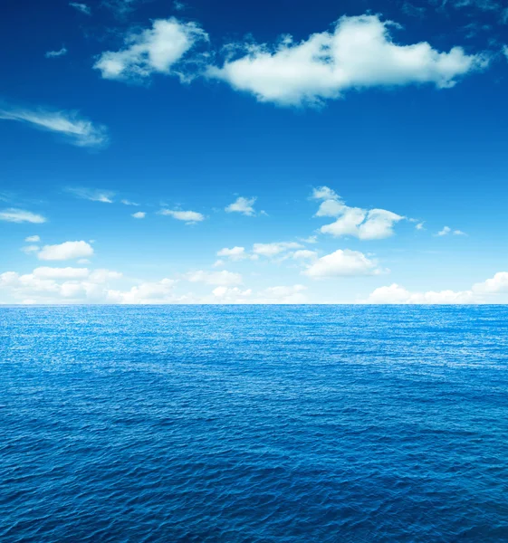 Doskonałe Niebo Ocean — Zdjęcie stockowe