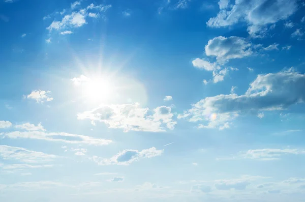 Cielo Azul Con Nubes Sol — Foto de Stock