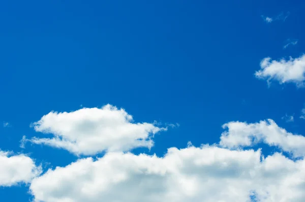 Голубое Небо Фон Облаками Стоковое Фото