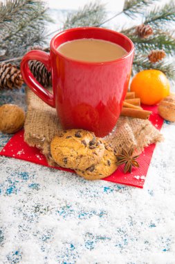 Kış dekorasyonu. Ahşap arka plan kompozisyonu.