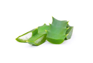 aloe vera üzerinde beyaz izole