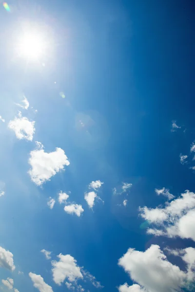 Céu Azul Com Nuvens Closeup — Fotografia de Stock