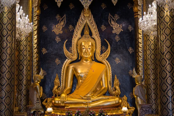 Chinnarat Buddha beeldhouwkunst — Stockfoto