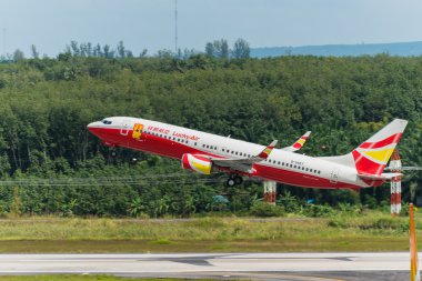 Şanslı hava Airways uçağı Krabi airport adlı çıkar
